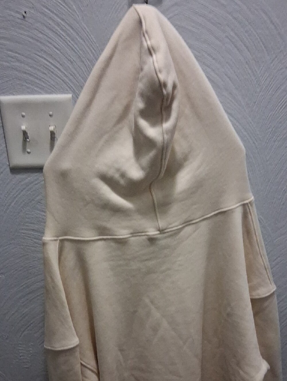Gucci Cream Hoodie Sweater with Black Logo XL - Picture 5 of 8